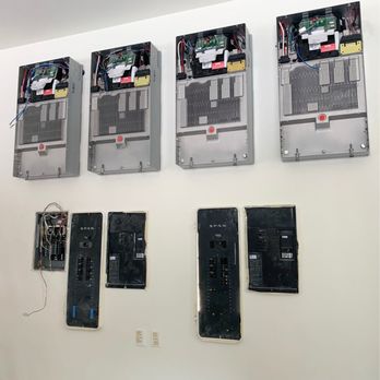 Good Faith Energy - Internal electrical panel and home batteries - Solar Installation Near Me - Addison, Texas Good Faith Energy - Internal electrical panel and home batteries - Solar Installation Near Me - Addison, Texas