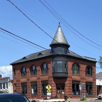 Tiger Lily Café - Interesting buildings in the area - Cafes Near Me - Port Jefferson, New York