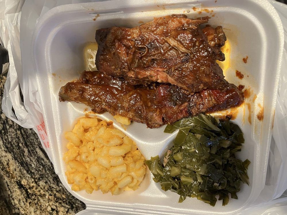 Food from Rodgers BBQ