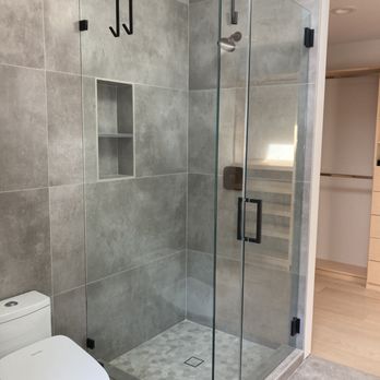 Gonzalez tile Installation - Showers surrounded by tiles - Tiling Near Me Gonzalez tile Installation - Showers surrounded by tiles - Tiling Near Me