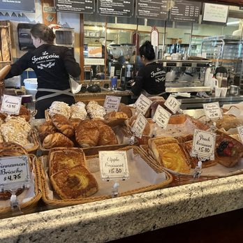 La Française Bakery - Pastry case - Bakeries Near Me - Breckenridge, Colorado La Française Bakery - Pastry case - Bakeries Near Me - Breckenridge, Colorado