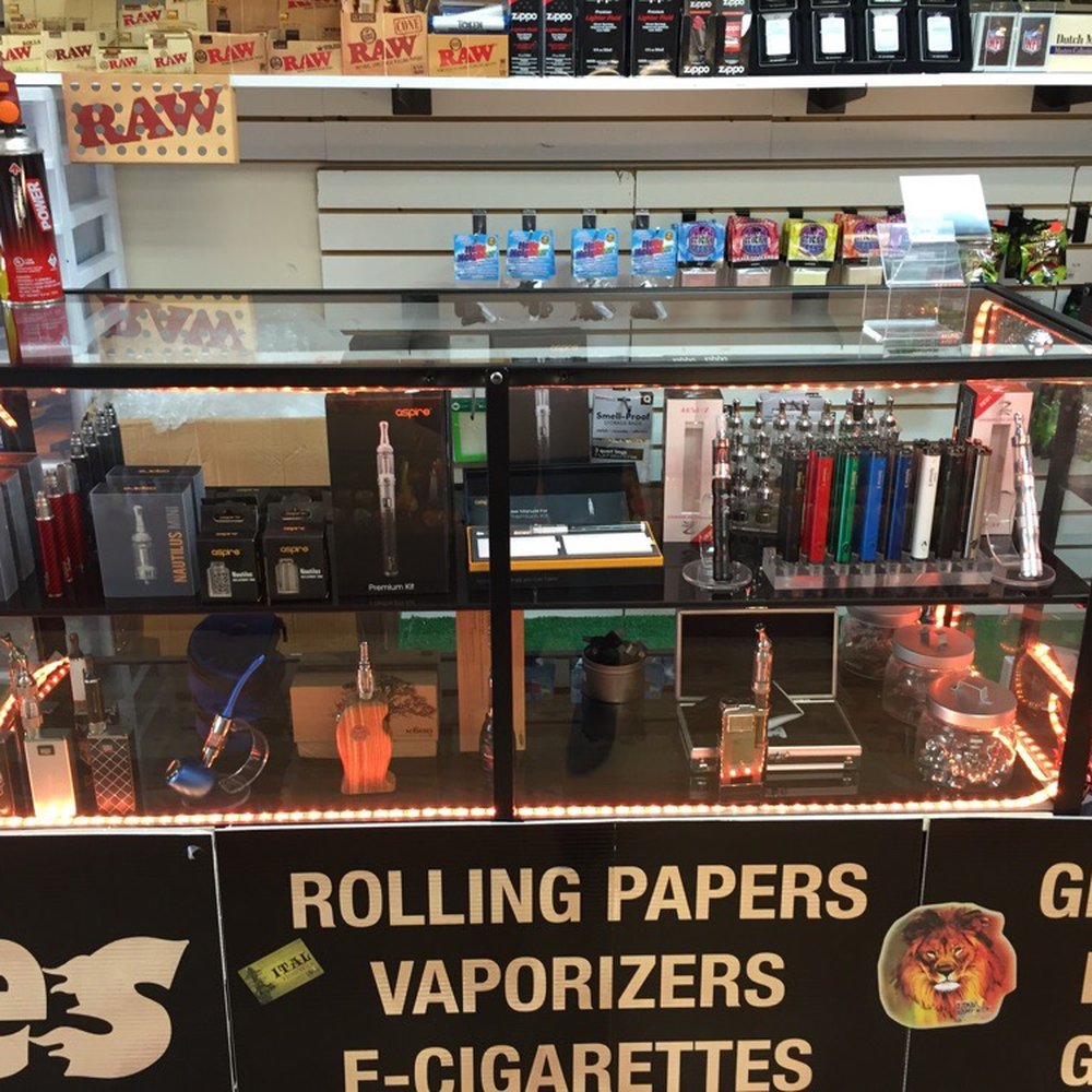 Holy Smokes - Vaporizer pen  so many different ones to choose from - Vape Shops Near Me - Elizabeth, New Jersey