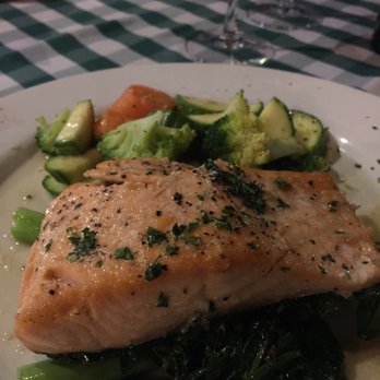 La Casa D'Italia - Salmon with grilled.veggies - Italian Near Me - México, D.F., DIF La Casa D'Italia - Salmon with grilled.veggies - Italian Near Me - México, D.F., DIF