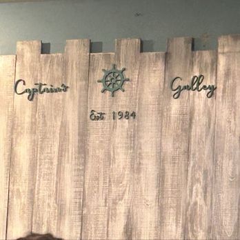 Captain's Galley Restaurant - Seafood Near Me - Fort Pierce, Florida