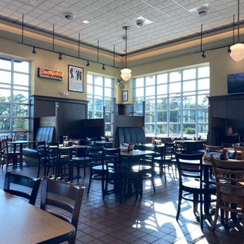 Smithfield's Chicken 'N Bar-B-Q - Barbeque Near Me - Shallotte, North Carolina