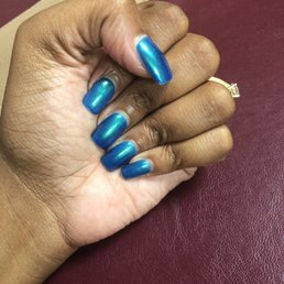 Only a week in with my new full set and it still looks good! Only a week in with my new full set and it still looks good!