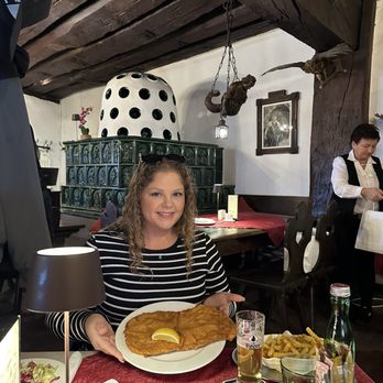 Schlosswirtschaft Schattenburg - Traditional schnitzel - Austrian Near Me - Feldkirch, 8
