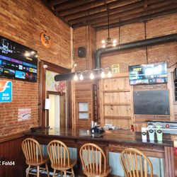 Grandpa's Shack - Bar downstairs