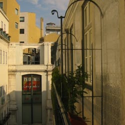 Living Lounge Hostel