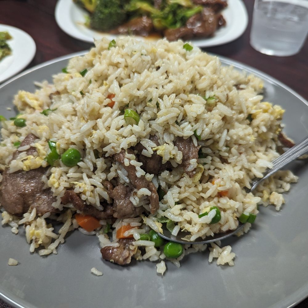 Yummy Kitchen - Beef Fried Rice - Szechuan Near Me - San Jose, California Yummy Kitchen - Beef Fried Rice - Szechuan Near Me - San Jose, California