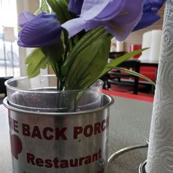 The Back Porch - A Chef Ron's place - Table decor