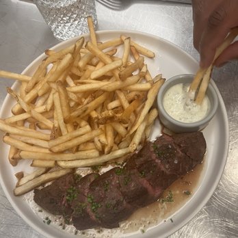 Saltbreaker - Steak Frittes - Cocktail Bars Near Me - Alameda, California