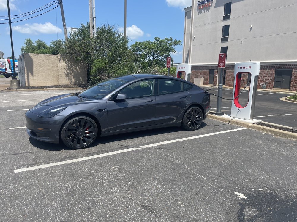 TESLA SUPERCHARGER 150 Goodman Rd W, Southaven, Mississippi EV