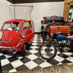 Montana Auto Museum - BMW Isetta on the left.  It's so cute!
