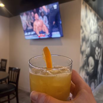 The Field - one of the many TVs on the walls. End of the Main Card UFC fight. (Accompanied with sidecar) - Sports Bars Near Me - Los Angeles, California