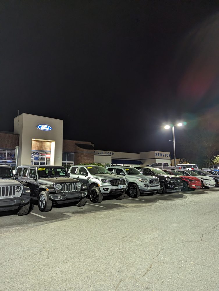 MOORESVILLE FORD Updated August 2024 29 Photos & 59 Reviews 151 E