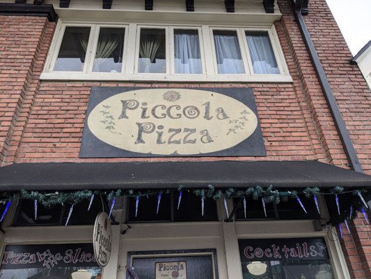 PICCOLA PIZZA - 44 Photos & 138 Reviews - 102 Union Ave, Snohomish