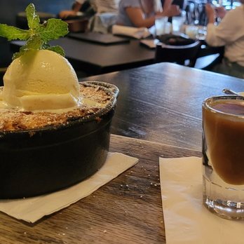 Morrison - Butterscotch bread pudding - Gastropubs Near Me - Los Angeles, California