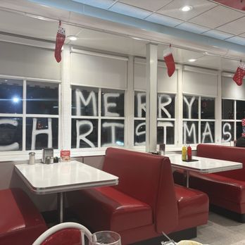 Ruby's Diner - Diners Near Me - Tustin, California
