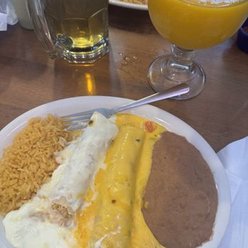 Los Hermanos Mexican Restaurant - Enchilada Dinner - Mexican Near Me - Terrell, Texas Los Hermanos Mexican Restaurant - Enchilada Dinner - Mexican Near Me - Terrell, Texas