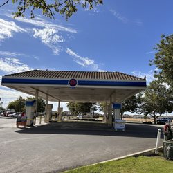 ARCO - Closed for some reason this morning. (6/25/24)