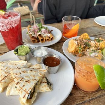 Pablo y Pablo - Street corn, braised pork taquitos, Grilled Quesadillas - Mexican Near Me - Seattle, Washington Pablo y Pablo - Street corn, braised pork taquitos, Grilled Quesadillas - Mexican Near Me - Seattle, Washington