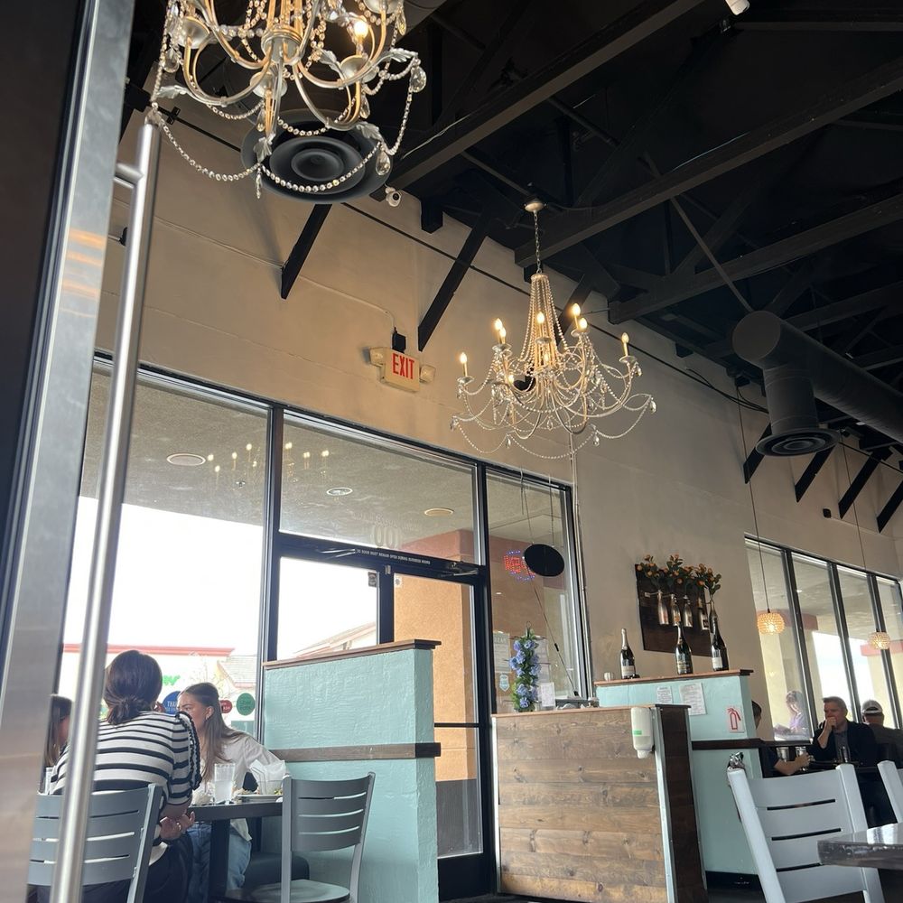 The Mimosa House - Inside - New American Near Me - Folsom, California