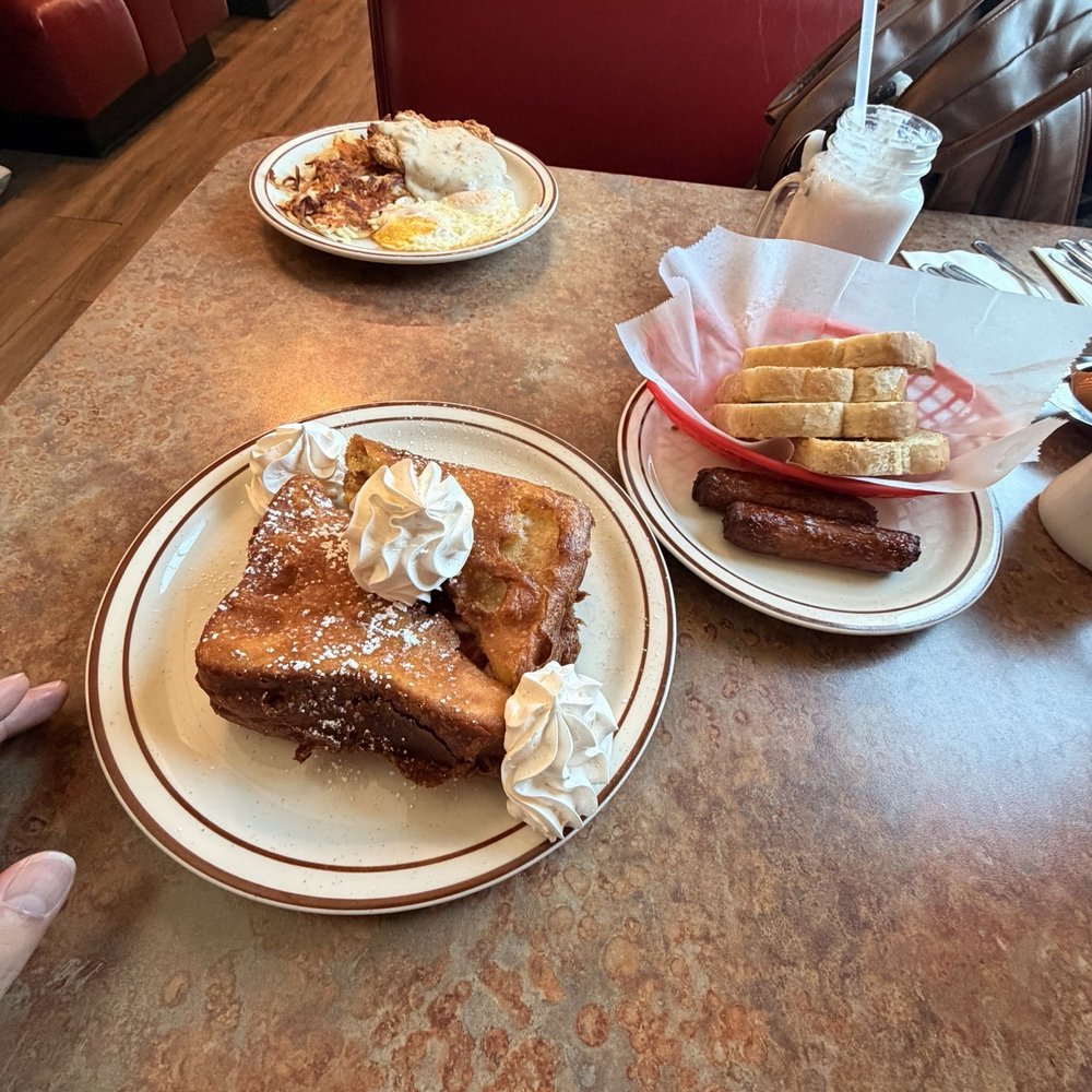 Annie's Cafe - Temecula - Crunchy French Toast Country-fried Steak sausage - Breakfast & Brunch Near Me - Temecula, California Annie's Cafe - Temecula - Crunchy French Toast Country-fried Steak sausage - Breakfast & Brunch Near Me - Temecula, California