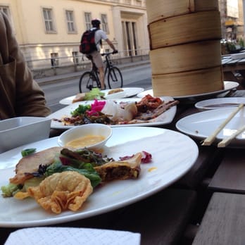 Küche 18 - Der erste Schwung DIM SUM :-) - Chinese Near Me - Vienna, 9 Küche 18 - Der erste Schwung DIM SUM :-) - Chinese Near Me - Vienna, 9