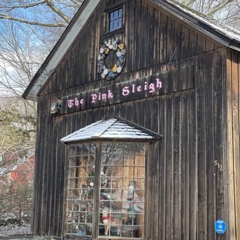 Pink Sleigh - Flowers & Gifts Near Me - Westbrook, Connecticut