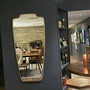 The Ruby Hotel & Bar - Hotels Near Me - Round Rock, Texas