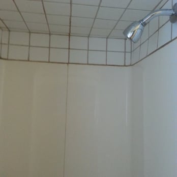 Munger Willard Inn - Bathroom was filthy. Like "never been cleaned" dirty. - Hotels Near Me - Duluth, Minnesota