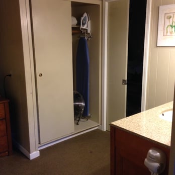 Big Sur Lodge - Closet/Bathroom - Hotels Near Me - Big Sur, California