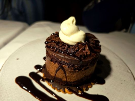 Barrotta’s Supper Club by null