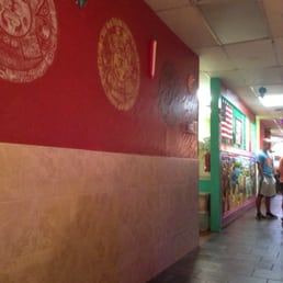 El Azteca Mexican restaurant