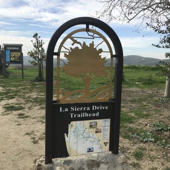 La Sierra Trail Loop - Trailhead - Hiking Near Me - Chino Hills, California La Sierra Trail Loop - Trailhead - Hiking Near Me - Chino Hills, California