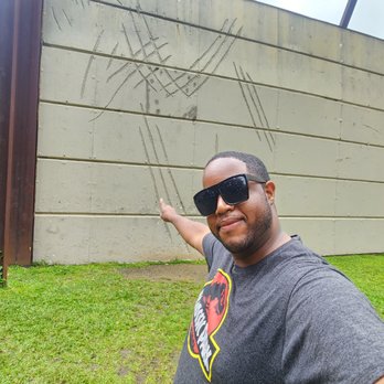 Kualoa Ranch - Tours Near Me - Kaneohe, Hawaii