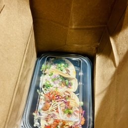 Vibes weren't super great with Devin the GM. Took the tacos to go! Vibes weren't super great with Devin the GM. Took the tacos to go!