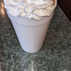 American Pancake House & Restaurant - Hot chocolate with whipping cream