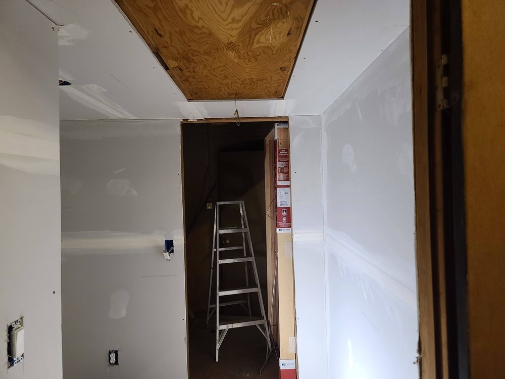 Slide of G & N Painting and Construction