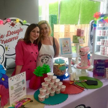 Cookie Dough Dreams - Desserts Near Me - Burbank, California