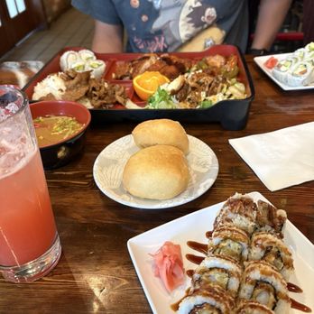 Cherryblossom Noodle Cafe - Double Crunch Shrimp Roll - Sushi Bars Near Me - Phoenix, Arizona Cherryblossom Noodle Cafe - Double Crunch Shrimp Roll - Sushi Bars Near Me - Phoenix, Arizona