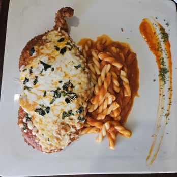 Ippolito's Trattoria - Chicken parm - Italian Near Me - Sacramento, California