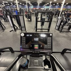 Crunch Fitness - Marbach - Cardio!