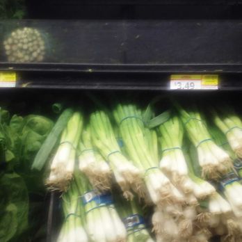 Superior Grocers - It is not uncommon to find unstocked produce shelves just after 7am opening hours at the Superior store in Huntington Park - Grocery Near Me - Huntington Park, California Superior Grocers - It is not uncommon to find unstocked produce shelves just after 7am opening hours at the Superior store in Huntington Park - Grocery Near Me - Huntington Park, California