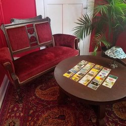 The Dark Lady of New Orleans - The Spirit Room at The Dark Lady offers skilled readings in a truly New Orleans setting