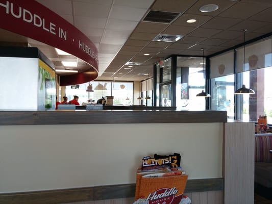 HUDDLE HOUSE - Updated April 2025 - 15 Reviews - 1580 West Main Street ...