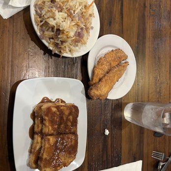 Seven Mile Cafe - Cinnamon roll French toast, hash browns and chicken strips - Breakfast & Brunch Near Me - Mesquite, Texas Seven Mile Cafe - Cinnamon roll French toast, hash browns and chicken strips - Breakfast & Brunch Near Me - Mesquite, Texas