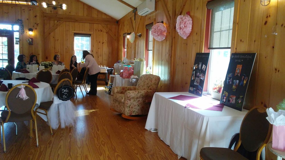 THE 228 IN STERLING Updated April 2024 39 Photos 228 Leominster