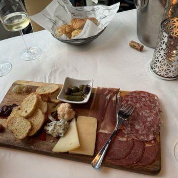 Mise En Place - Cheese & Charcuterie Plate - New American Near Me - Tampa, Florida Mise En Place - Cheese & Charcuterie Plate - New American Near Me - Tampa, Florida